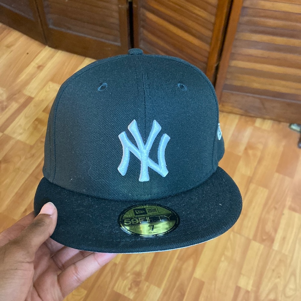 NY Yankees fitted hat